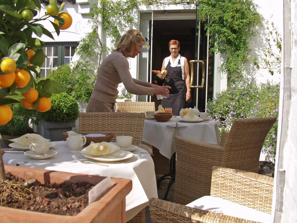 Hotel Romantik Manoir Carpe Diem De Haan